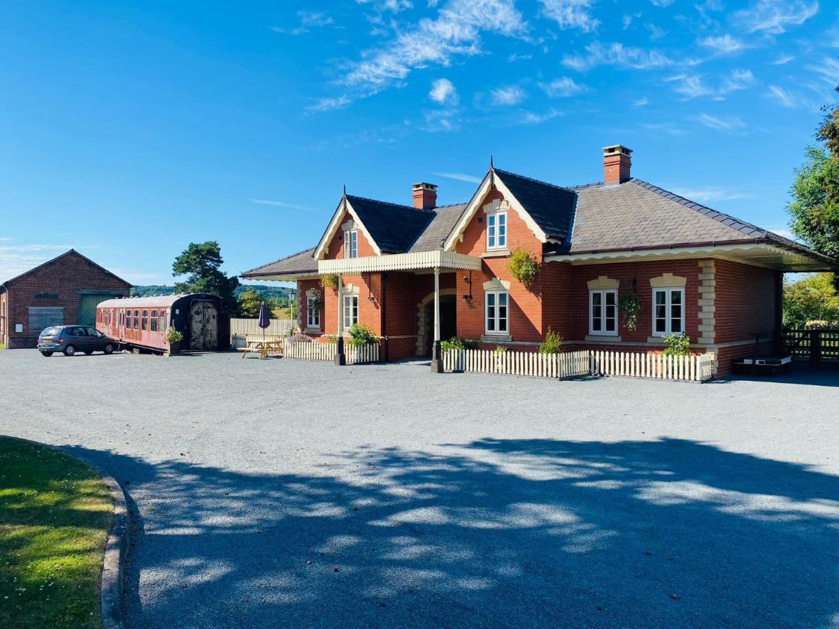 The Booking Office, Stoke Edith Station Hereford Ngoại thất bức ảnh